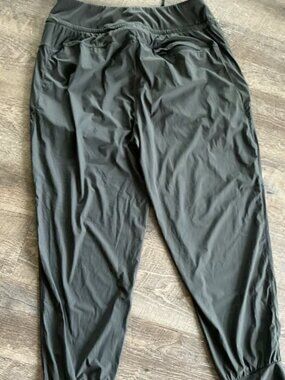 Women's Charcoal Gray Pants Petite Extra Large